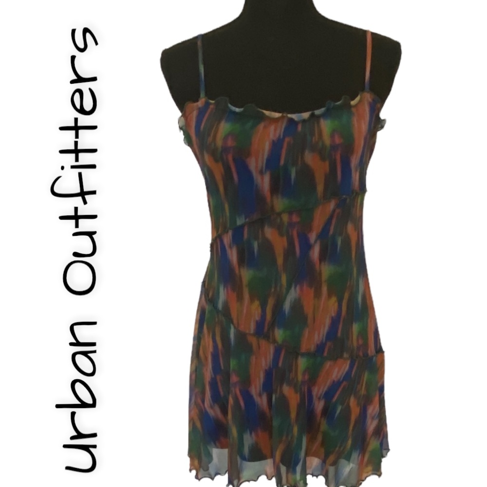 ☀️URBAN OUTFITTERS Brushstroke Camisole Tunic, Size Medium
